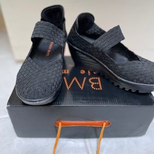 Bernie Mev. Lulia Wedge Black Slip-On Shoes - Size 37